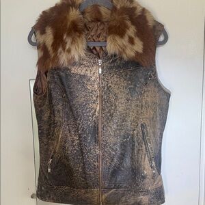 Source Unknown Distressed Brown Vest with Faux Fur Collar